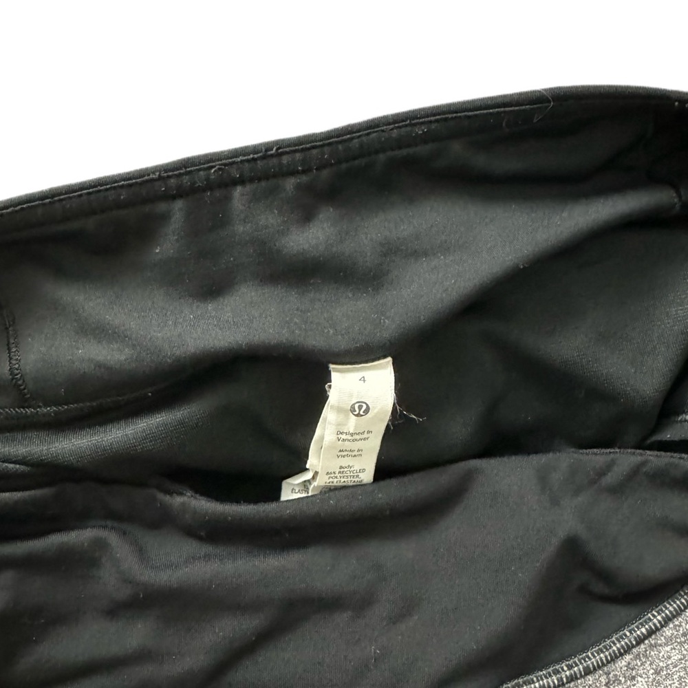 SOLD❌ lululemon heather lux multi black low-rise shorts - Picture 4 of 4